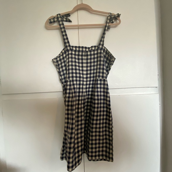 gingham dress with tie straps - Picture 3 of 5